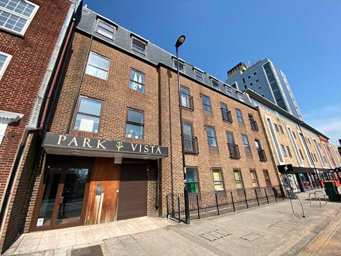 2 Bedroom Flat To Rent In Brunswick Place, Southampton, Hampshire, SO15