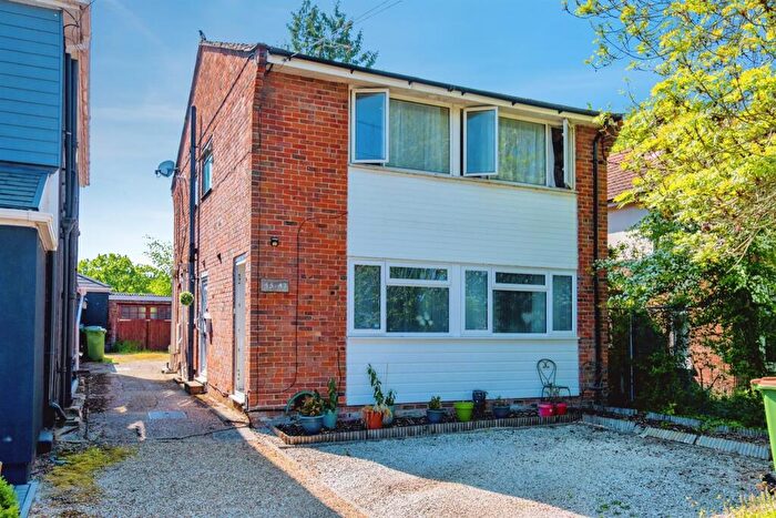 2 Bedroom Maisonette For Sale In Swaythling Road, West End, Southampton, SO30
