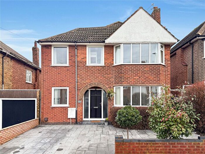 5 Bedroom Detached House For Sale In Grange Road, Wigston, Leicestershire, LE18