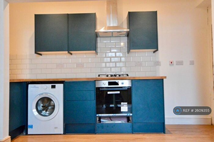 2 Bedroom Flat To Rent In Oxford Road, Reading, RG1