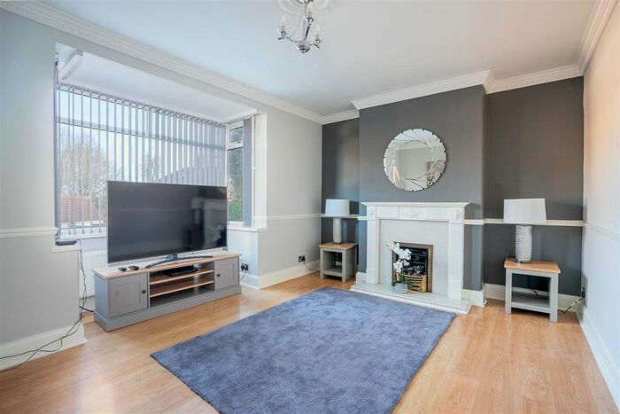 3 Bedroom Semi-Detached House To Rent In Rosedale Avenue, Acomb, York, YO26