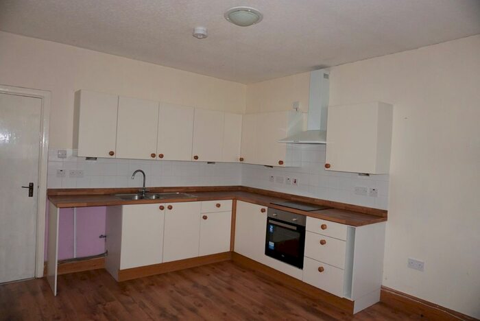 2 Bedroom Flat To Rent In Heol Y Meinciau, Pontyates, Pontyates, Carmarthenshire, SA15