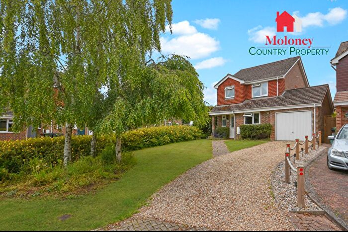 3 Bedroom Detached House For Sale In Peasmarsh, East Sussex, TN31
