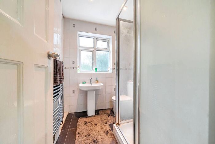 3 Bedroom Terraced House For Sale In Buller Road, Thornton Heath, CR7