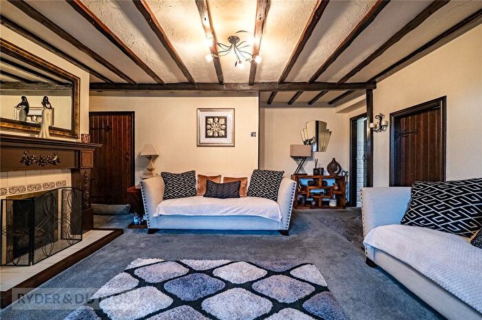 3 Bedroom Semi-detached House For Sale In Upper Lane, Northowram, West Yorkshire, HX3