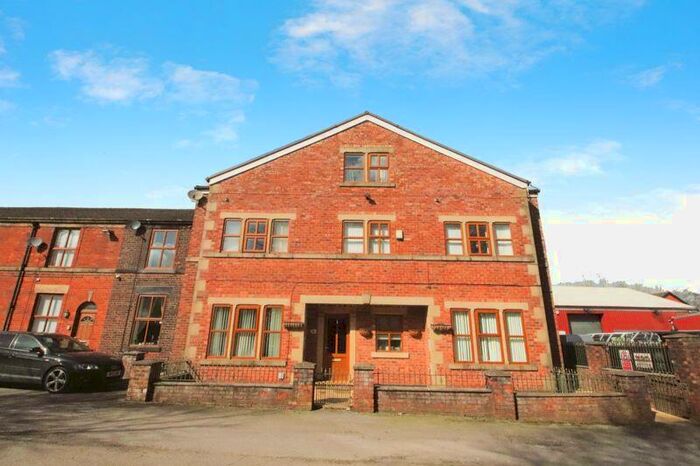 2 Bedroom Apartment To Rent In Leigh Street, Walshaw, Bury, BL8