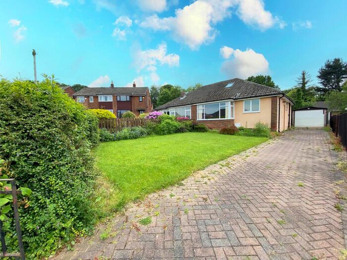 3 Bedroom Semi-Detached Bungalow For Sale In Park Road, Clayton West, HD8
