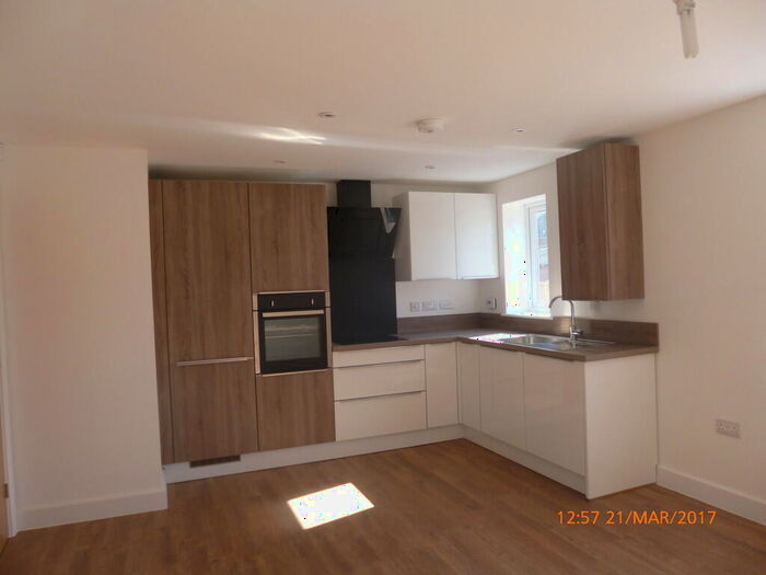 2 Bedroom Apartment To Rent In Lilac Grove, Auckley, DN9