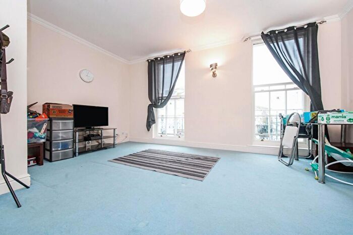 2 Bedroom Apartment To Rent In Winchcombe Street, Cheltenham, GL52