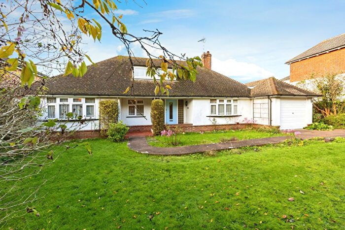 3 Bedroom Bungalow For Sale In Faversham Road, Ashford, Kent, TN24