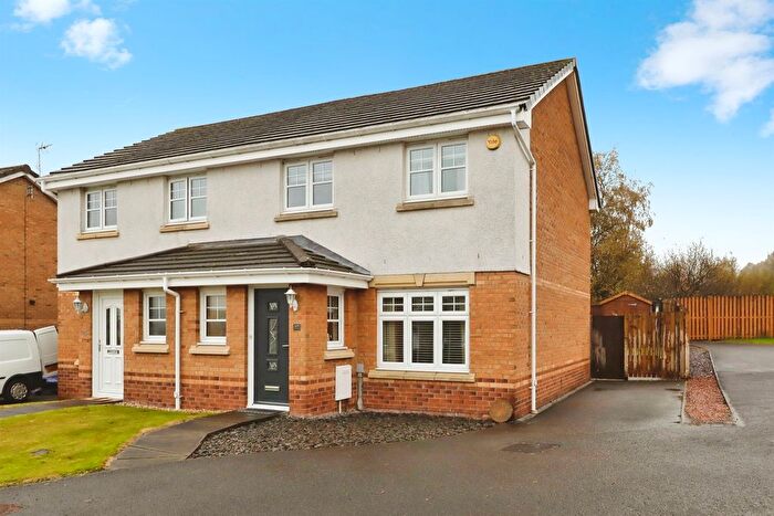 3 Bedroom Semi-Detached House For Sale In Kidlaw Crescent, Tullibody, Alloa, FK10