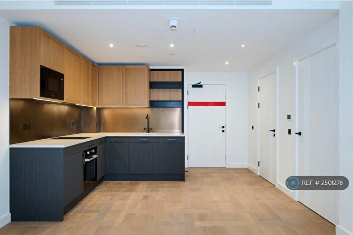 Studio To Rent In Merino Gardens, London, E1W