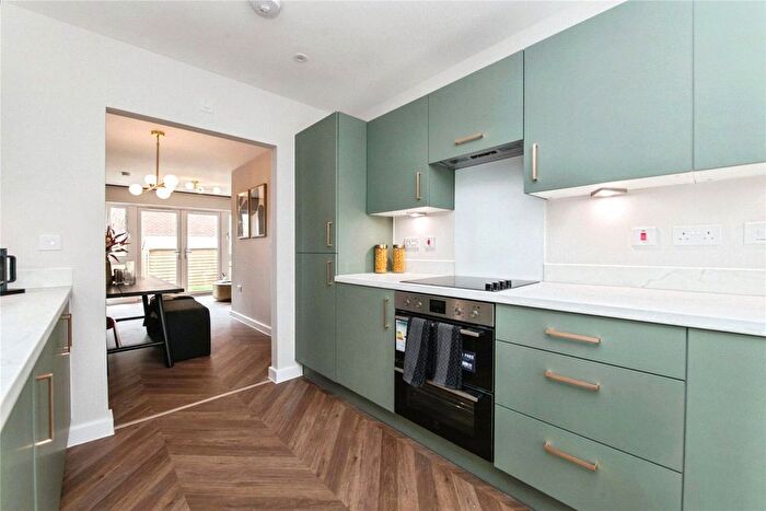 4 Bedroom End Terrace House For Sale In Prince Charles Road, Exeter, Devon, EX4