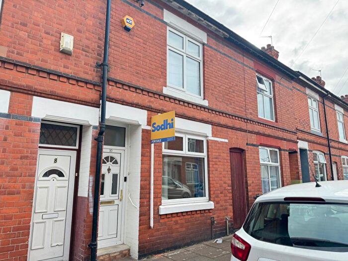 3 Bedroom Terraced House For Sale In Chepstow Road, Leicester, LE2