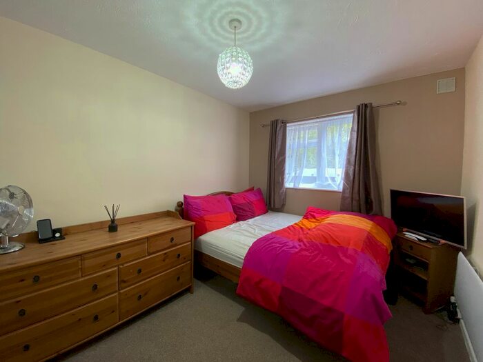 1 Bedroom Maisonette To Rent In Rabournmead Drive, Northolt, UB5