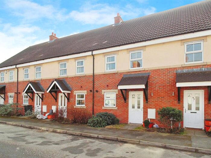 3 Bedroom Town House For Sale In Argyle St, Gorse Hill, SN2