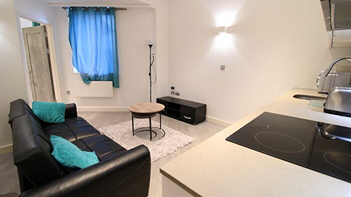 1 Bedroom Flat To Rent In Verona Apartments, SL1