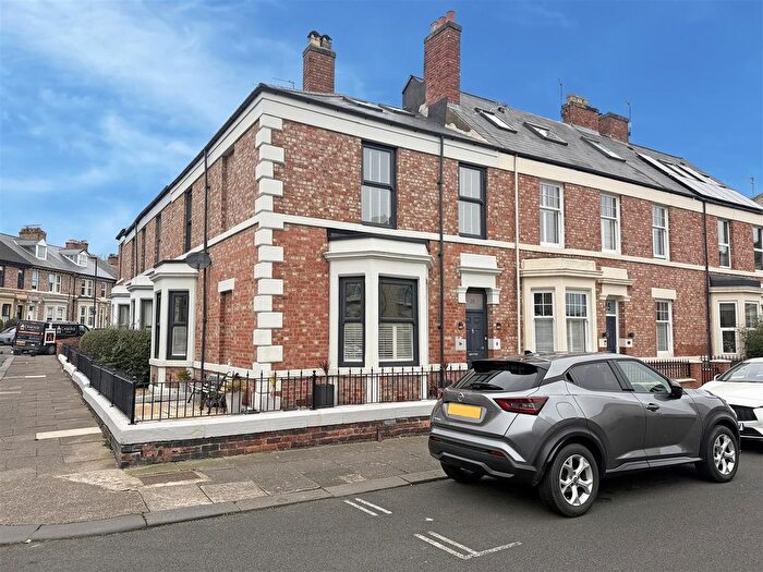 5 Bedroom Property To Rent In Waterloo Place, North Shields, Tyne And Wear, NE29