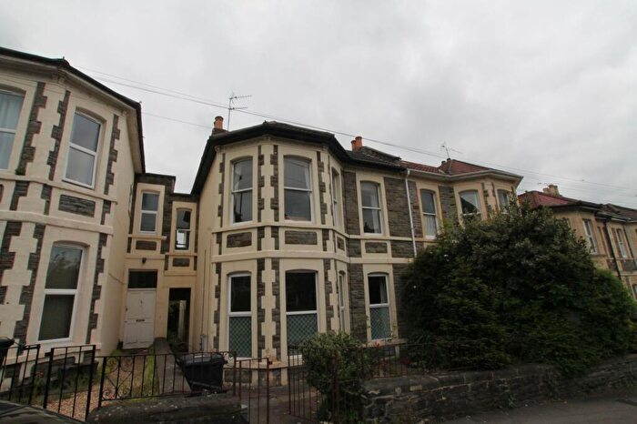 2 Bedroom Flat To Rent In Hampton Road, Bristol, BS6
