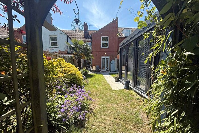 4 Bedroom End Of Terrace House For Sale In Gainsborough Road, Felixstowe, Suffolk, IP11