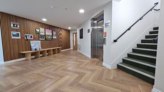 1 Bedroom Flat To Rent In Golden House, Guildford, GU1