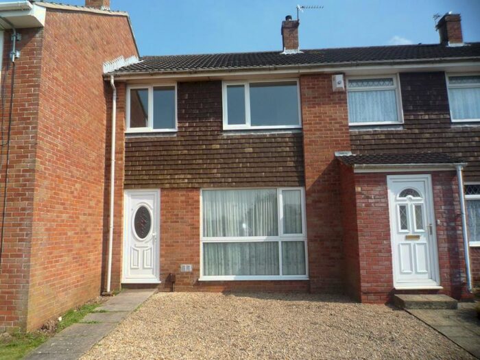 3 Bedroom Detached House To Rent In The Laurels, Mangotsfield, BS16