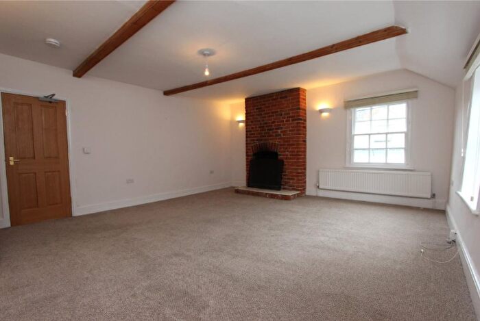 3 Bedroom Flat To Rent In Gold Street, Saffron Walden, CB10