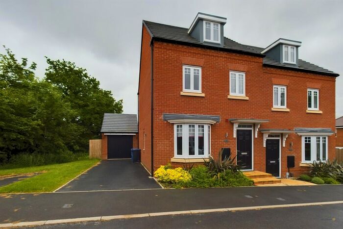 3 Bedroom Semi-Detached House To Rent In Dowling Road, Uttoxeter, ST14