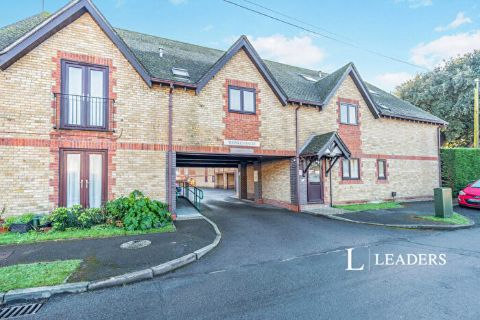 1 Bedroom Flat To Rent In Whyke Close, Chichester, West Sussex, PO19