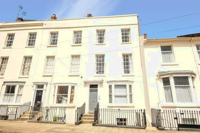 2 Bedroom Apartment To Rent In Portland Place East, Leamington Spa, Warwickshire, CV32