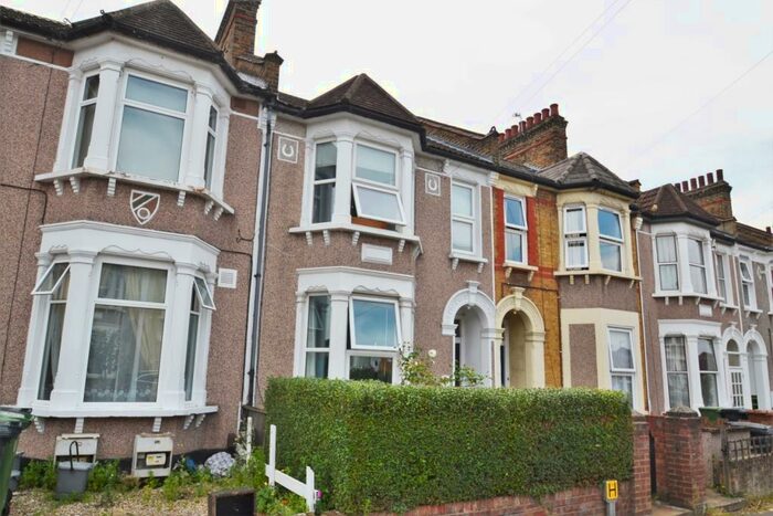 5 Bedroom Terraced House To Rent In Farley Road London, SE6