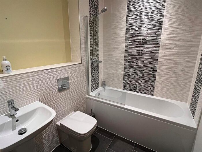 2 Bedroom Apartment To Rent In Orchard Court, Ettington Road, Wellesbourne, CV35