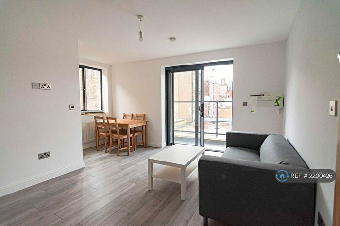 1 Bedroom Flat To Rent In Stamford Hill, London, N16