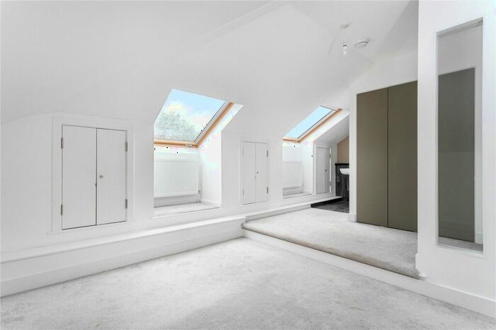 2 Bedroom Apartment To Rent In Evering Road, London, E5