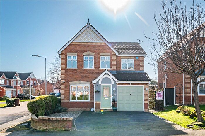 4 Bedroom Detached House For Sale In Crompton Drive, Morley, Leeds, West Yorkshire, LS27