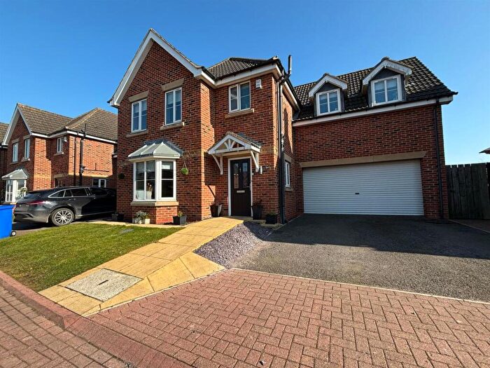 4 Bedroom House For Sale In Bentinck Lane, Sigglesthorne, Hull, HU11