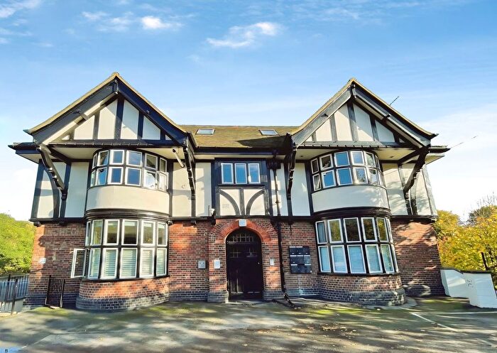2 Bedroom Flat To Rent In Lime Tree House, , London Road, Farningham, DA4
