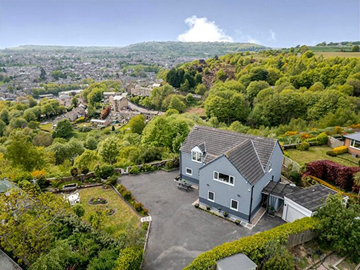 5 Bedroom Detached House For Sale In Cliffe End Road, Quarmby, Huddersfield, HD3