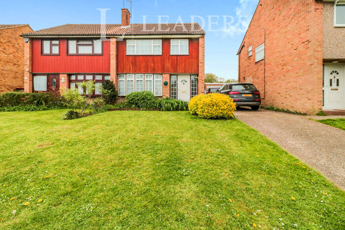 3 Bedroom Semi-Detached House To Rent In Waterhouse Moor, CM18