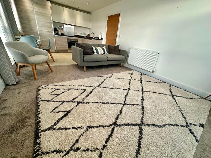 2 Bedroom Flat To Rent In Stabler Way, Poole, BH15