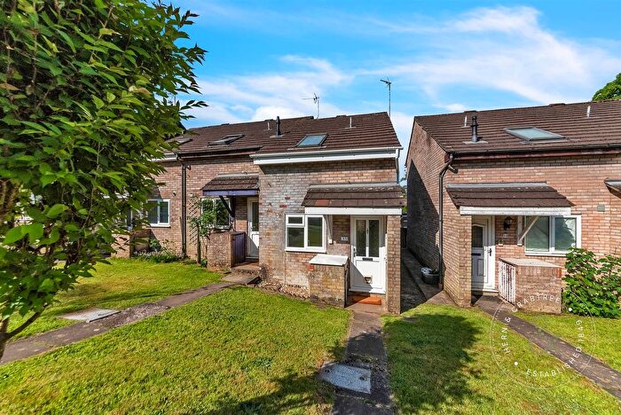 1 Bedroom End Of Terrace House For Sale In Woodland Crescent, Creigiau, Cardiff, CF15