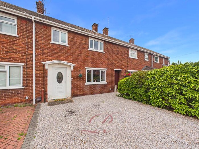 3 Bedroom Terraced House For Sale In Stubbs Place, Blacon, Chester, CH1