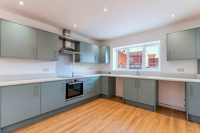 2 Bedroom Bungalow To Rent In Pear Tree Gardens, Peterborough, PE1