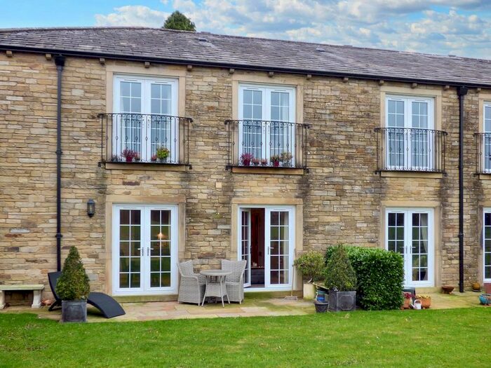 2 Bedroom Flat For Sale In West Street, Gargrave, Skipton, BD23
