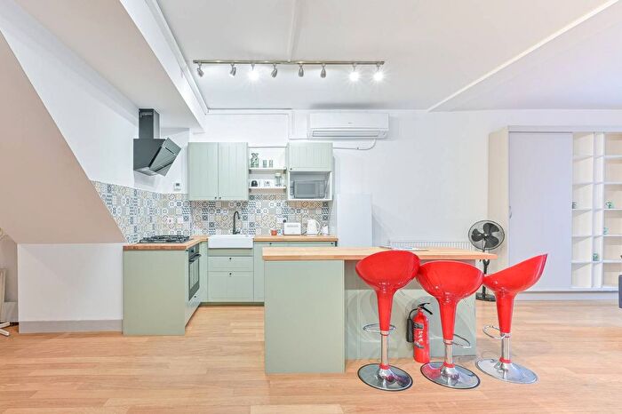 2 Bedroom Flat For Sale In Tunstall Road, Brixton, London, SW9