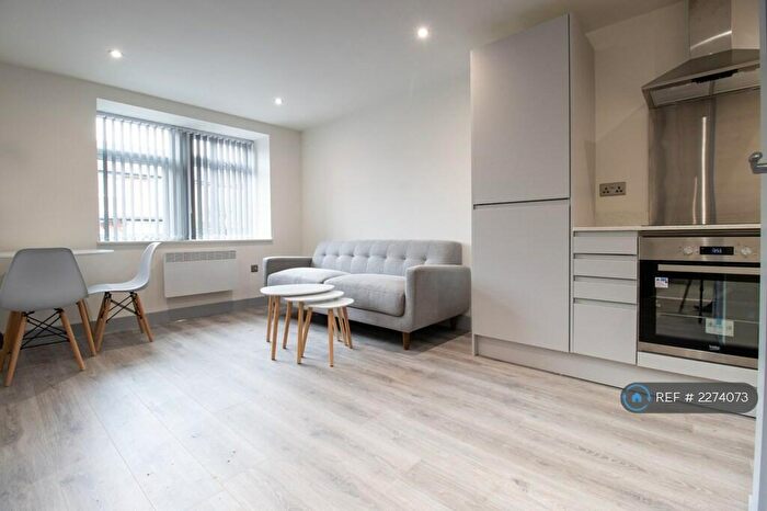 1 Bedroom Flat To Rent In Stanningley Road, Pudsey, LS28