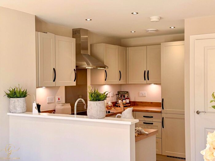 3 Bedroom Terraced House For Sale In Chatteris Gate, London Road, PE16