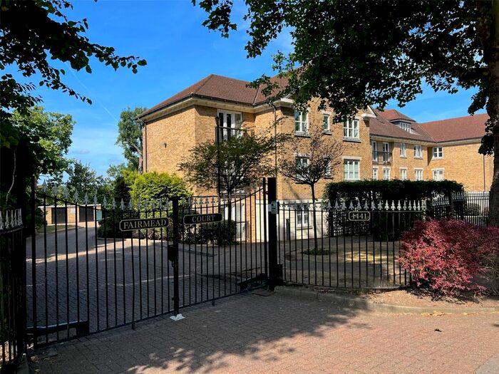 2 Bedroom Flat To Rent In High Road, Whetstone, N20