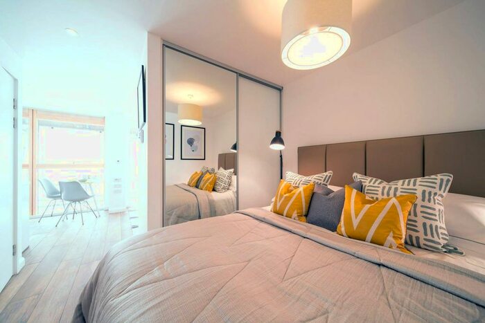 2 Bedroom Flat To Rent In Berkshire House, Maidenhead, SL6