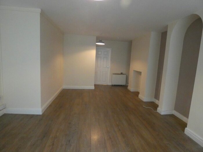 1 Bedroom Flat To Rent In Cradock Street, Swansea, SA1